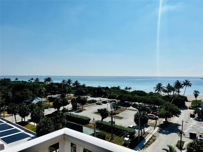 Building Photo - 1401 S Ocean Dr