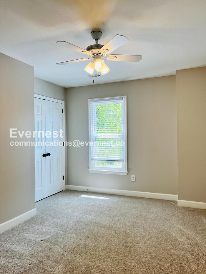 Building Photo - 1420 Calloway Ct