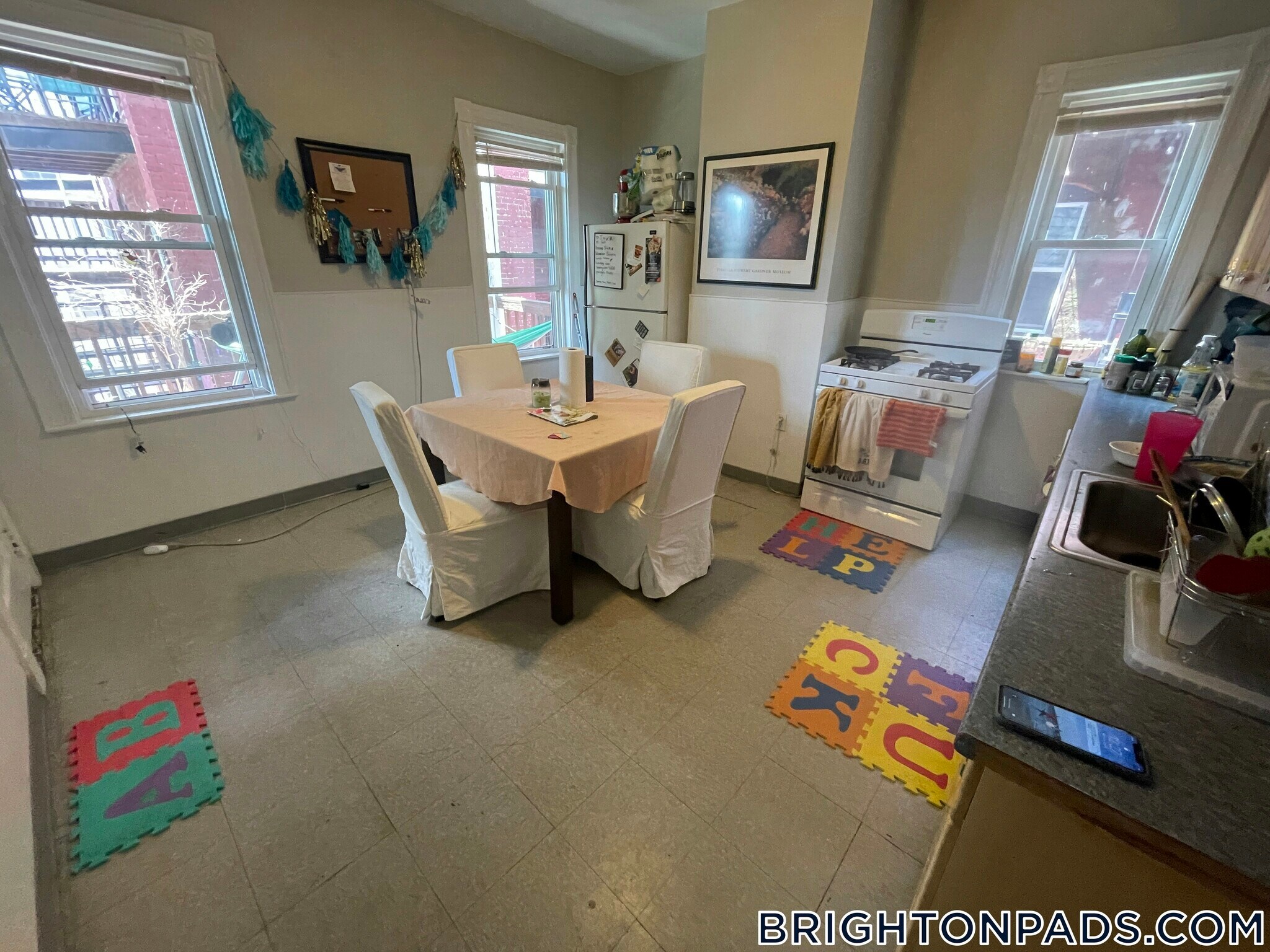 Building Photo - 348 Faneuil St