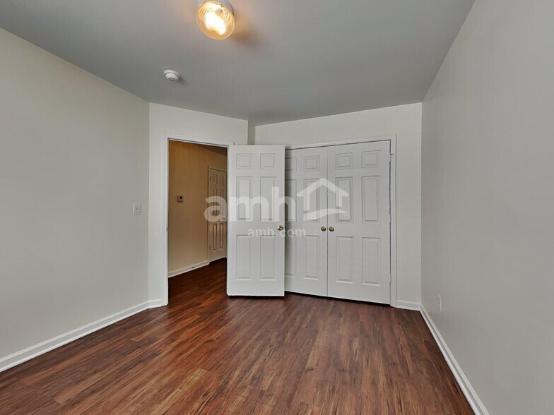 Building Photo - 129 Autry Ave