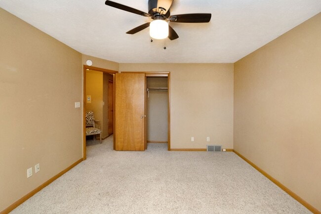 Building Photo - 403 Research Dr