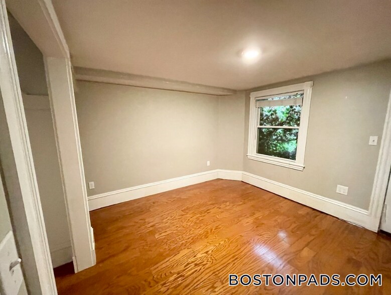 Building Photo - 51 Greenwich St