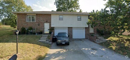 Building Photo - 4465-4467 Santa Anna Dr.
