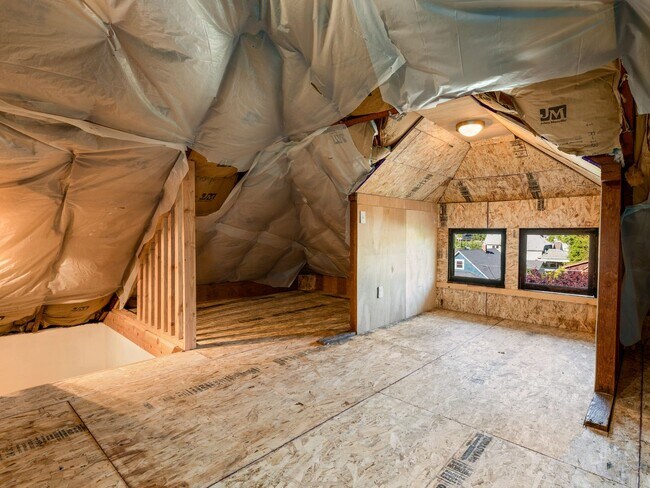 Building Photo - 5 bedroom, 2 bath in North Portland - Bois...
