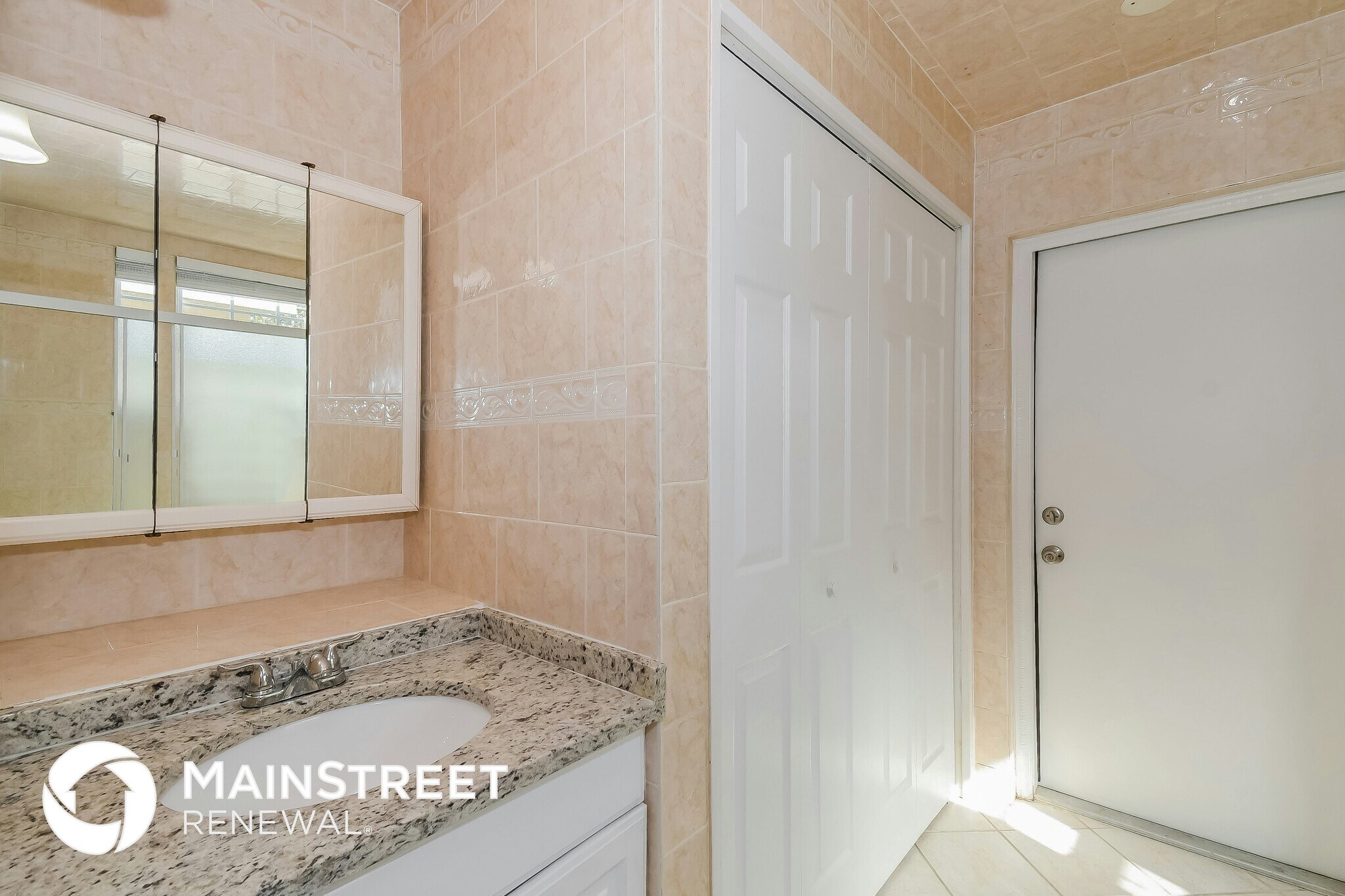 Building Photo - 6239 Bennett Rd