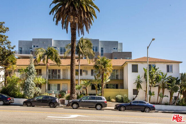 Building Photo - 1204 N Crescent Heights Blvd