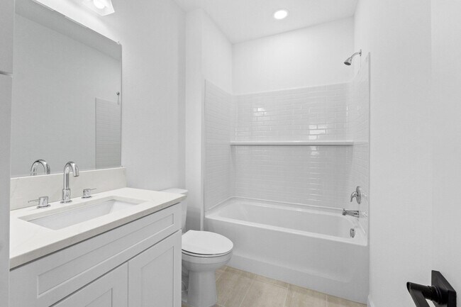 Building Photo - 9511 Paradise Dr