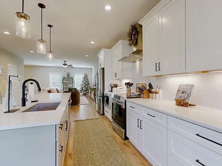 Building Photo - 206 Charlotte Everly Cir