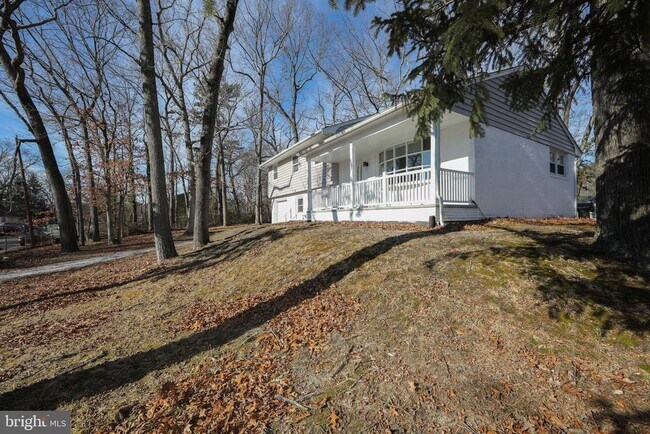 Building Photo - 332 Woodbine St