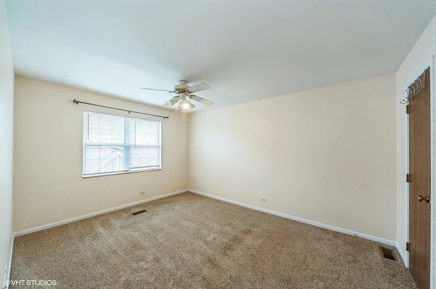 Building Photo - 353 Ashwood Ct