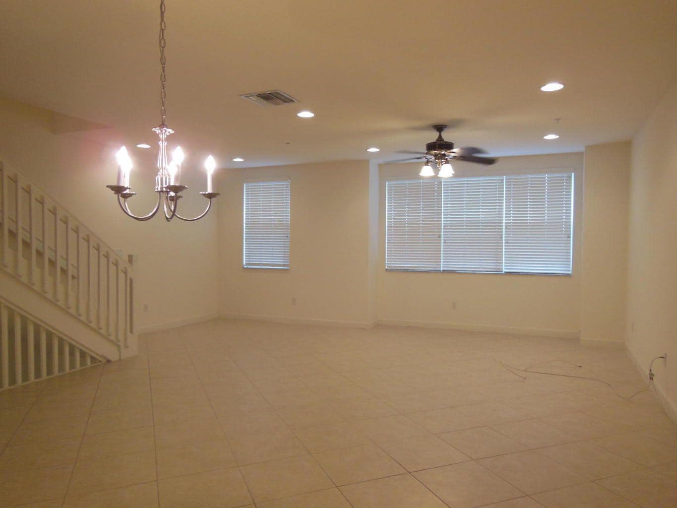 Building Photo - 750 Millbrae Ct