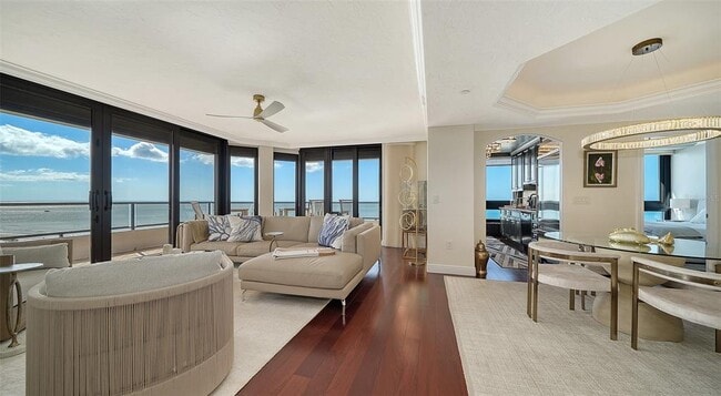 Building Photo - 575 Sanctuary Dr