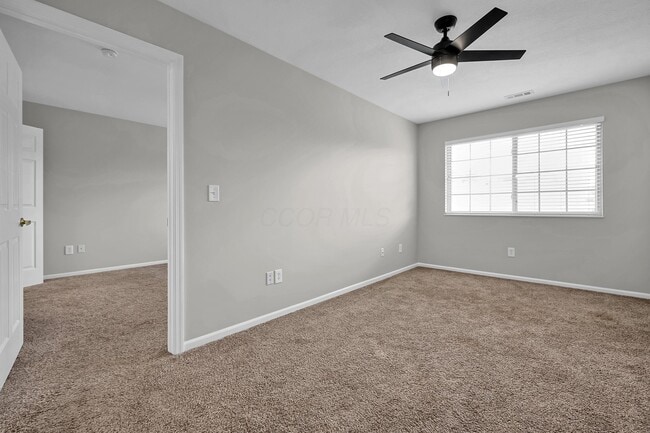 Building Photo - 206 Pioneer Cir