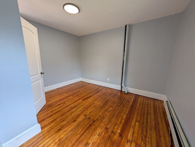 Building Photo - 1409 Mattison Ave