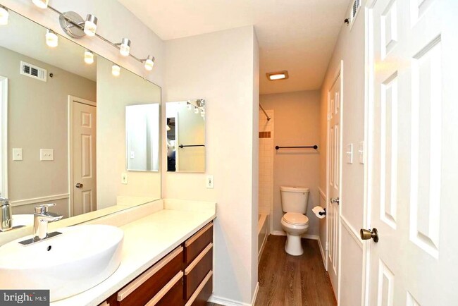 Building Photo - 3315 Wyndham Cir