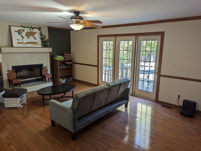 Building Photo - Spacious 4BR in Evans with Garage, Large Backyard, and Deck