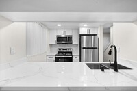 Building Photo - 748 N 3rd St