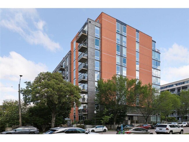 Building Photo - 730 N 4th St