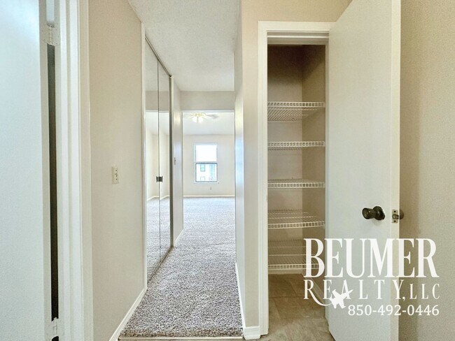 Building Photo - **$200 OFF FIRST MONTHS RENT**