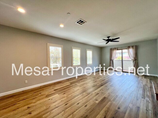 Building Photo - 12346 Claredon Dr