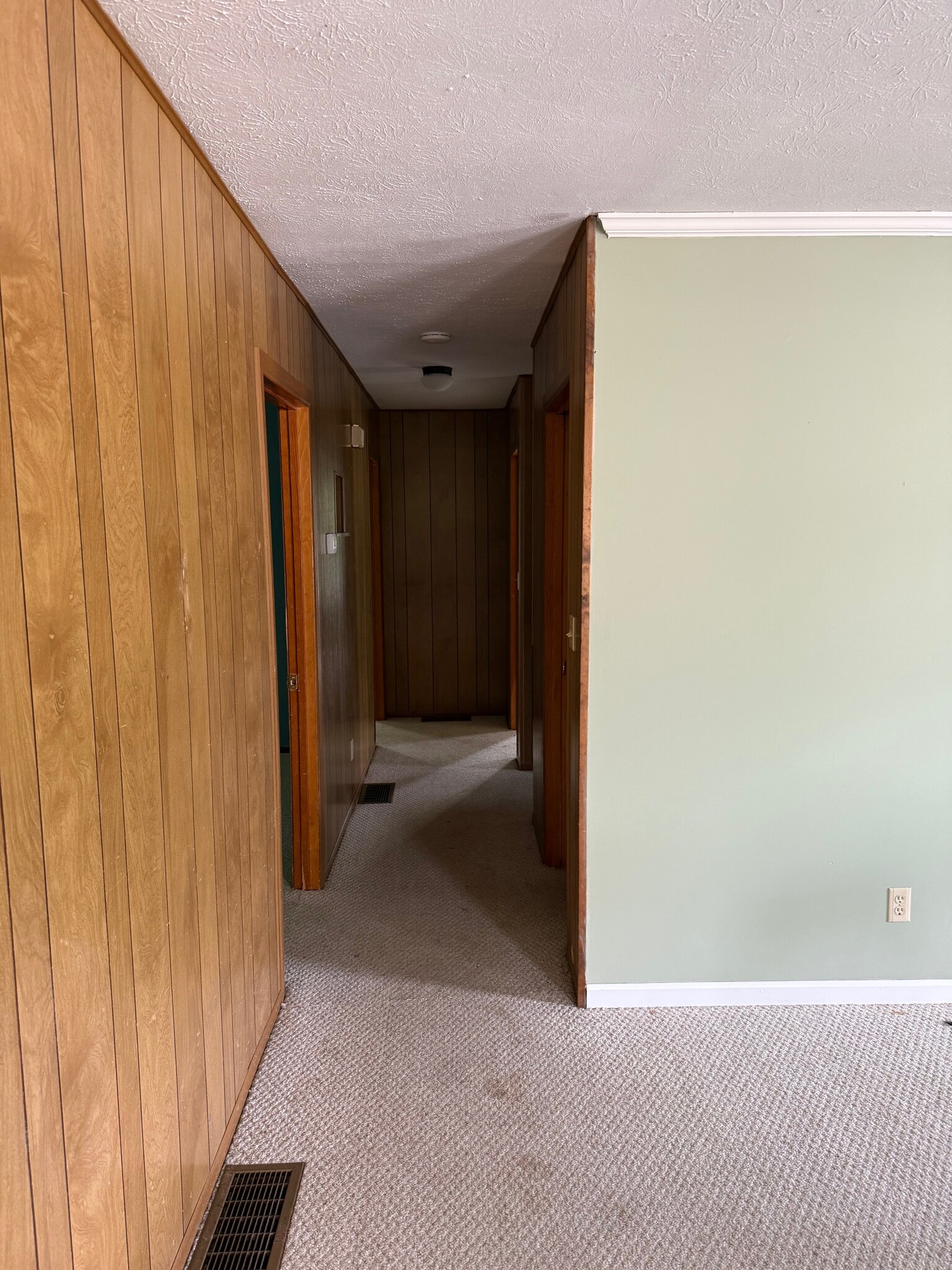 Hall - 201 N Lancaster St