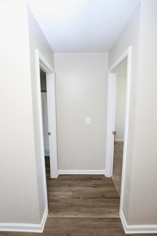Building Photo - 21 Ciani Ct
