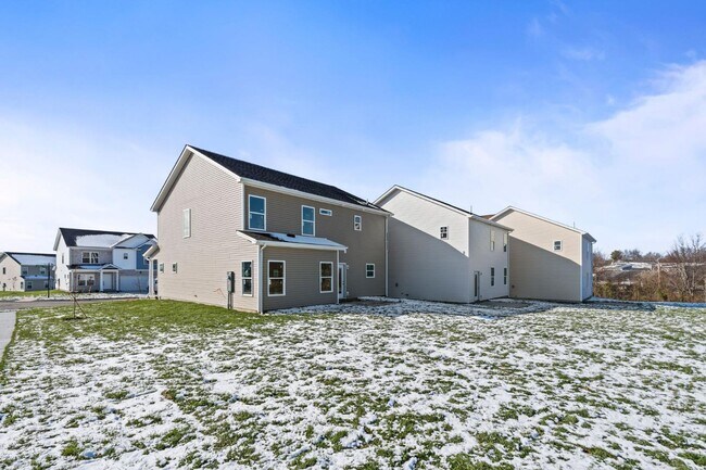 Building Photo - 100 Lambert Fld