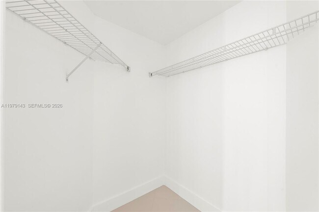 Building Photo - 500 Brickell Ave