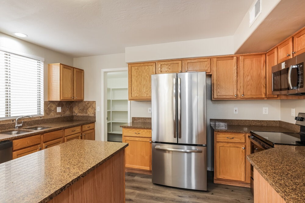 Building Photo - 10438 W Georgia Ave