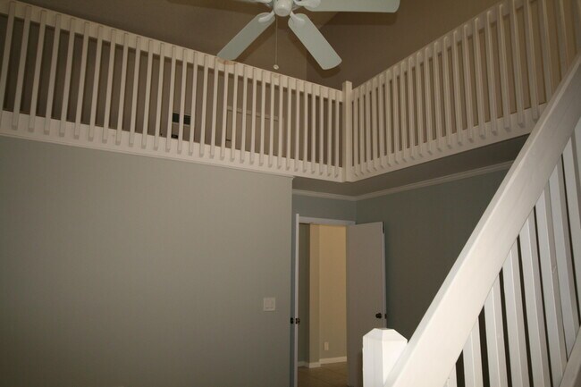 Building Photo - 141 Seashore Dr