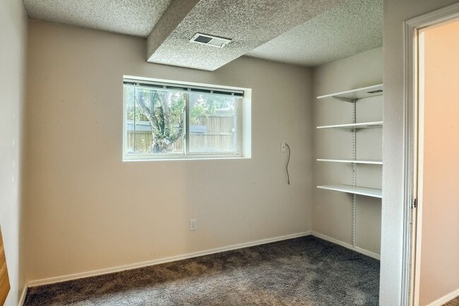 Building Photo - 8488 Prairie Clover Way