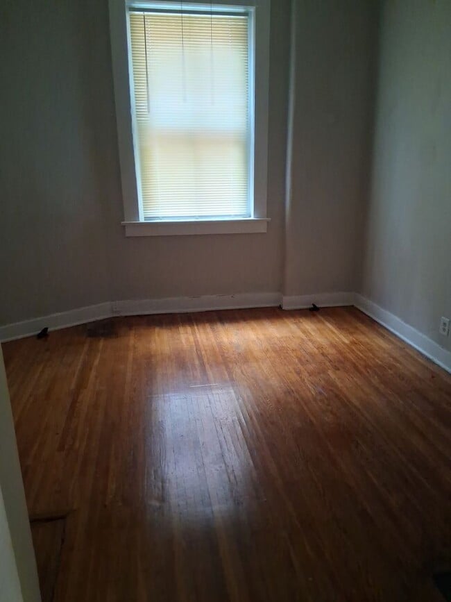 Building Photo - 415 Belgravia Ct