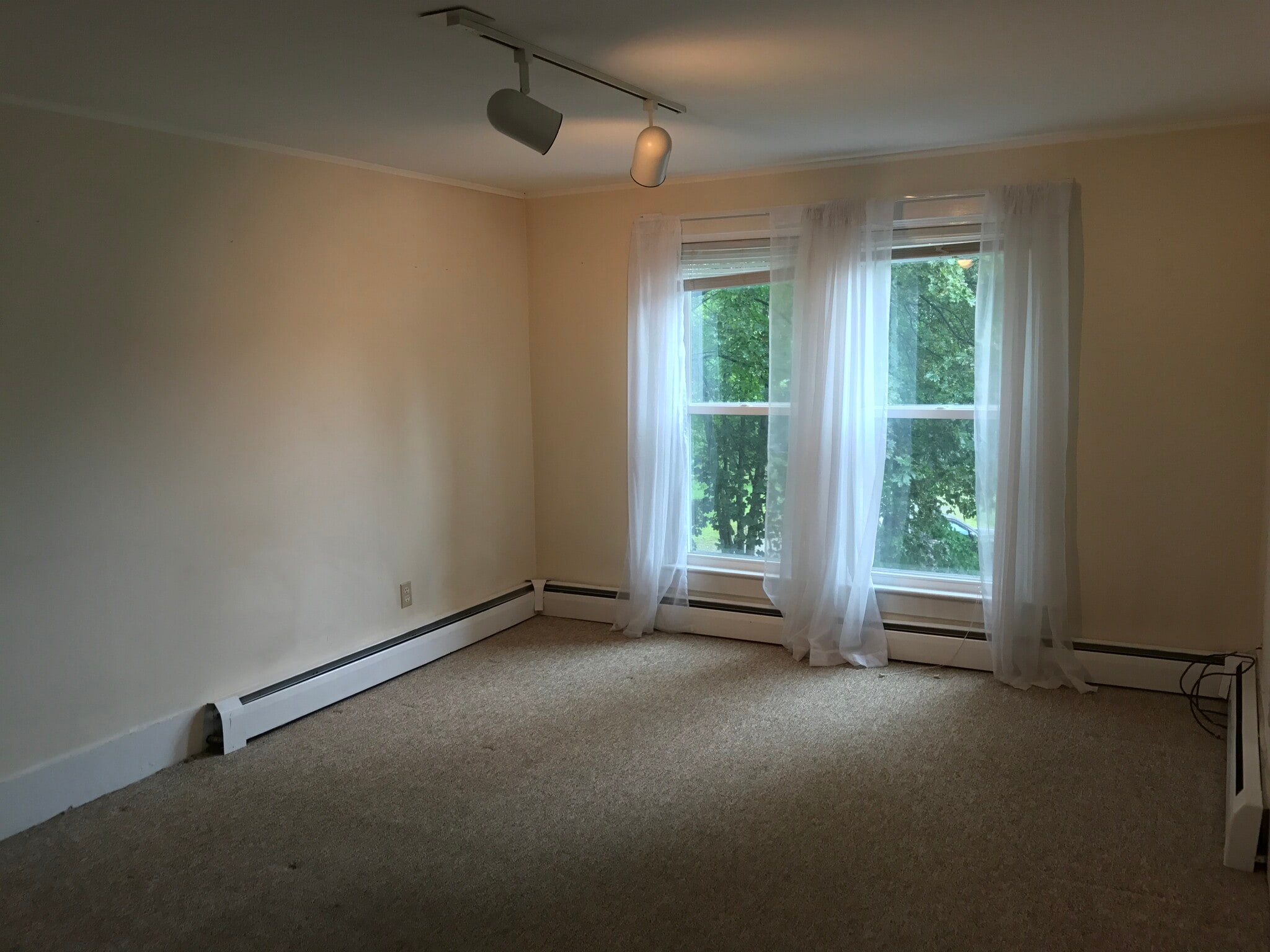 Building Photo - 51 Andover St