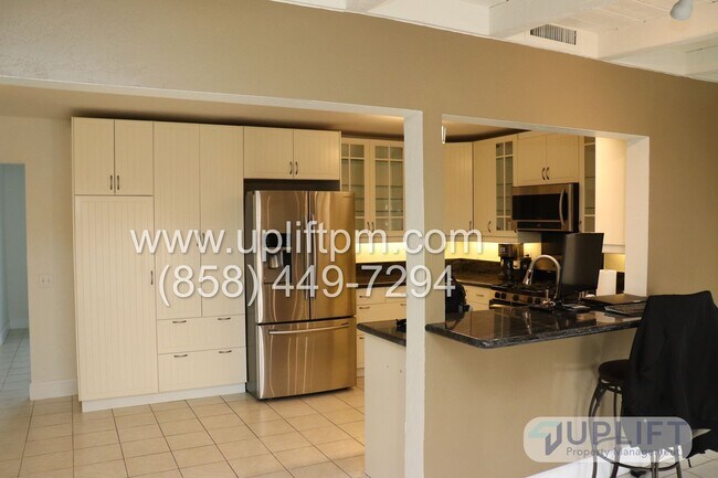 Building Photo - 4 BEDROOM/2 BATHROOM - MIRA MESA