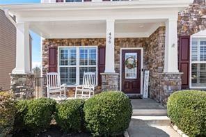Building Photo - 496 Spring View Dr