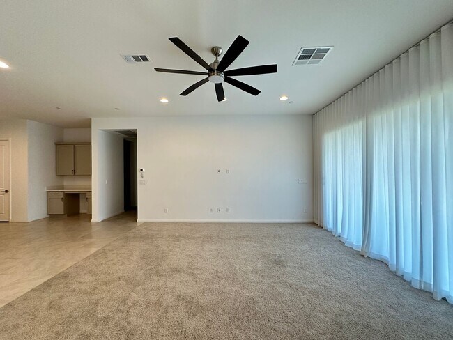 Building Photo - Summerlin Home for Rent