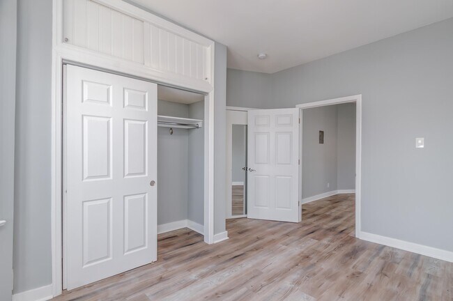 Building Photo - 86 W 27th St