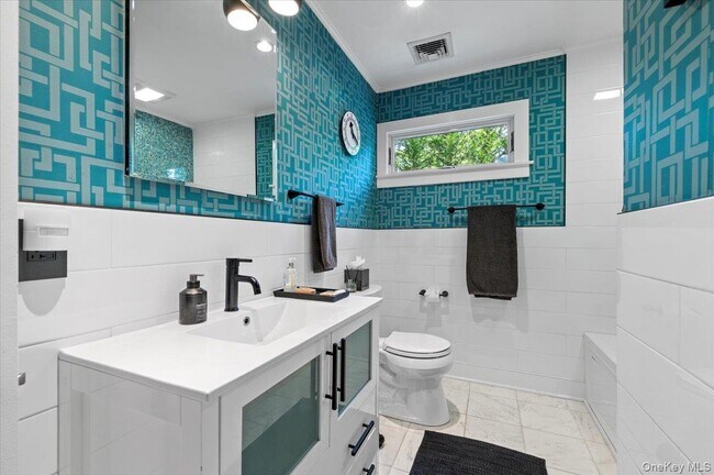 Building Photo - 94 Hands Creek Rd