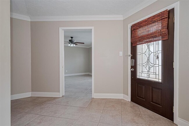 Building Photo - 16006 Glen Mar Dr