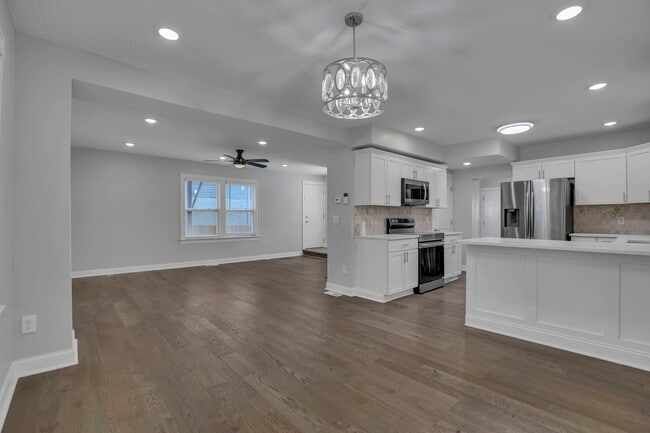 Building Photo - 1745 Sullivant Ave