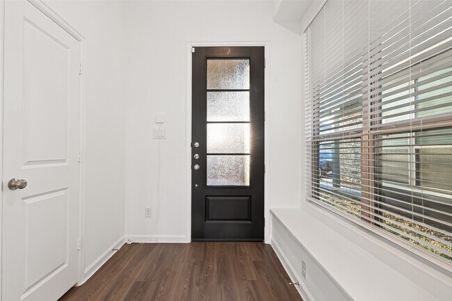 Building Photo - 5703 Foggy Vine Ct