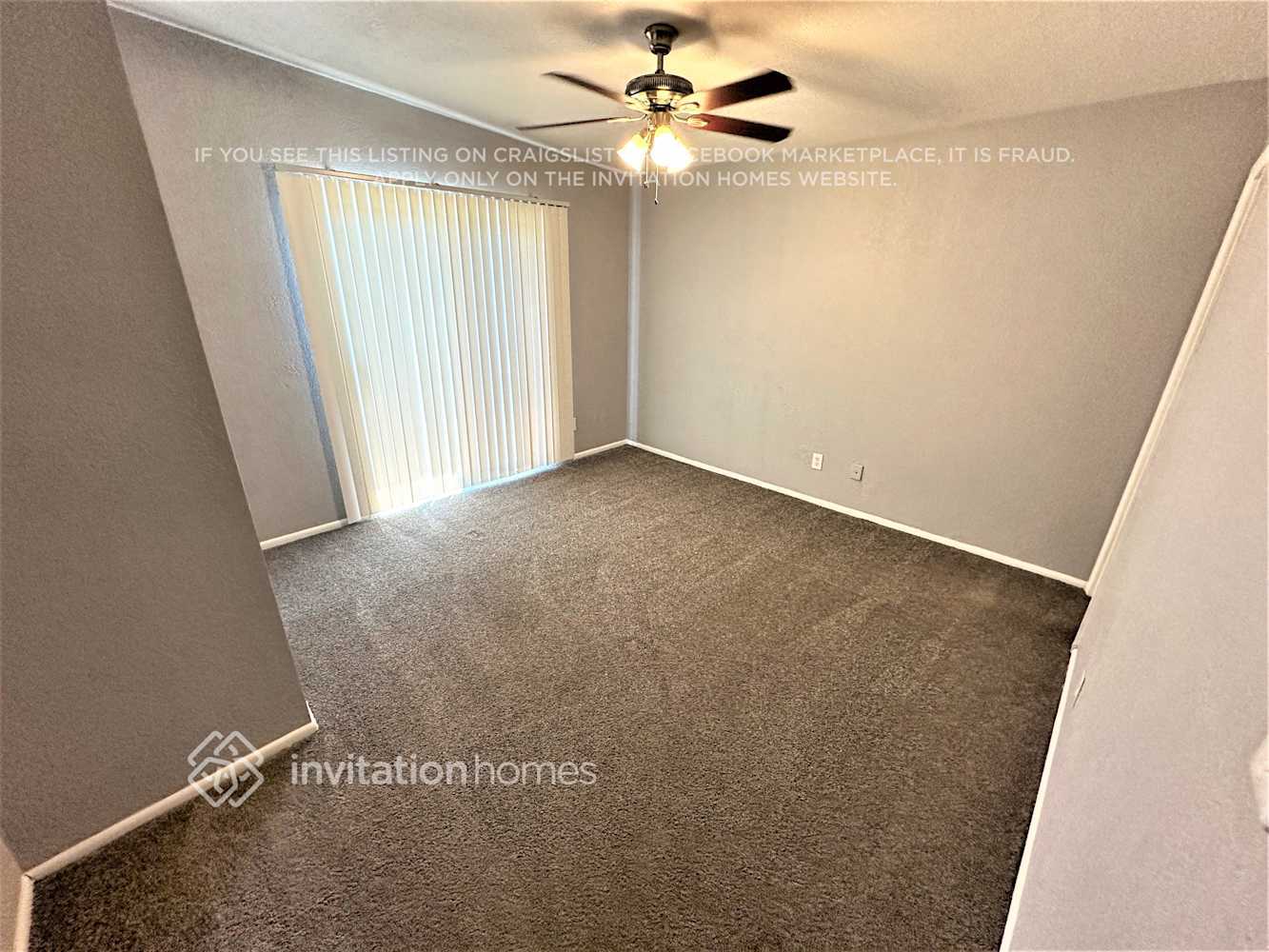 Building Photo - 1265 E Del Rio Dr