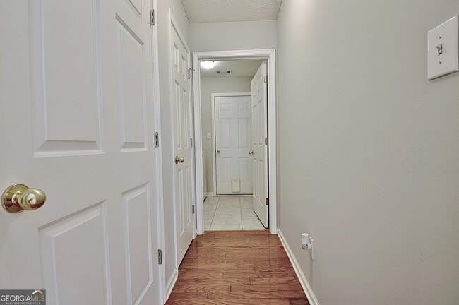 Building Photo - 170 Hidden Brook Trail