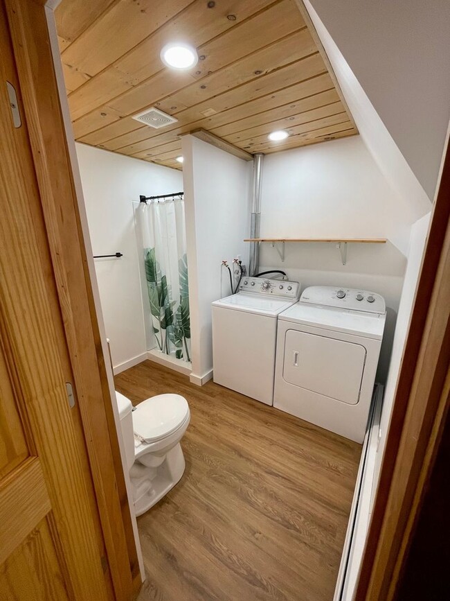 Building Photo - Charming 3BR House in Granville