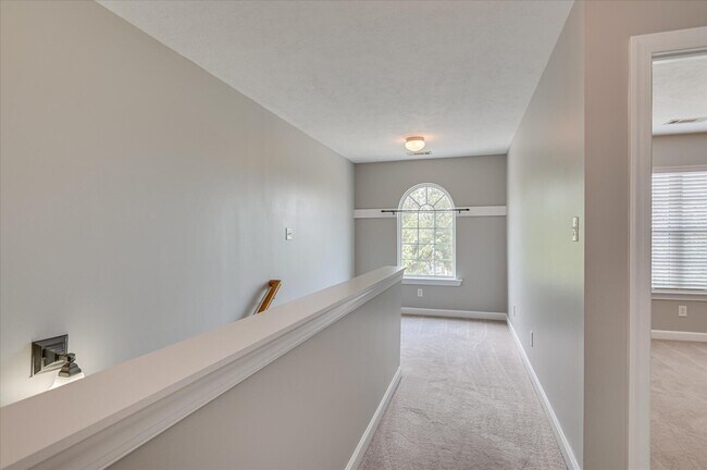 Building Photo - 158 Kenilworth Dr