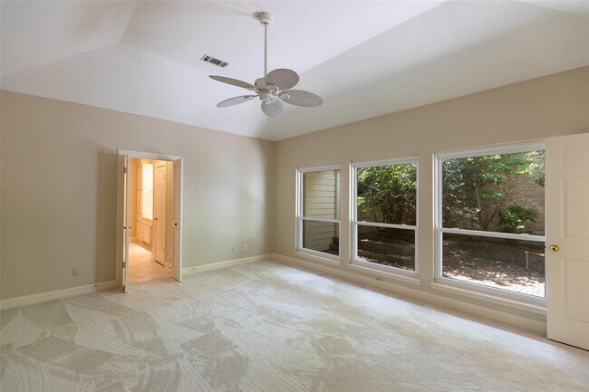 Building Photo - 9559 Doliver Dr