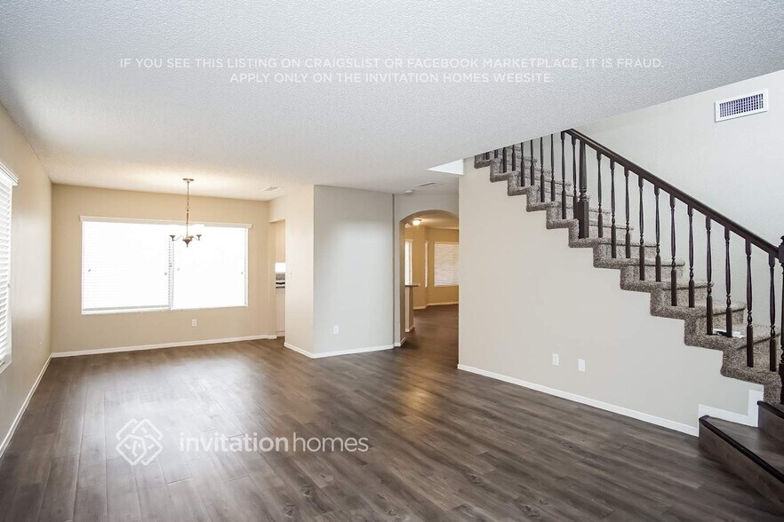 Building Photo - 259 Finestra Dr