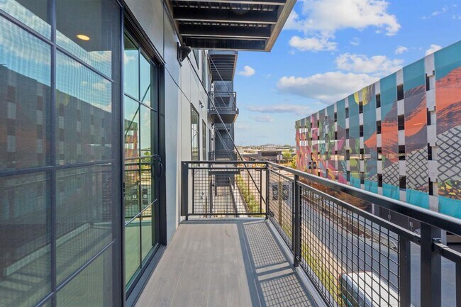 Building Photo - 4315 S Congress Ave