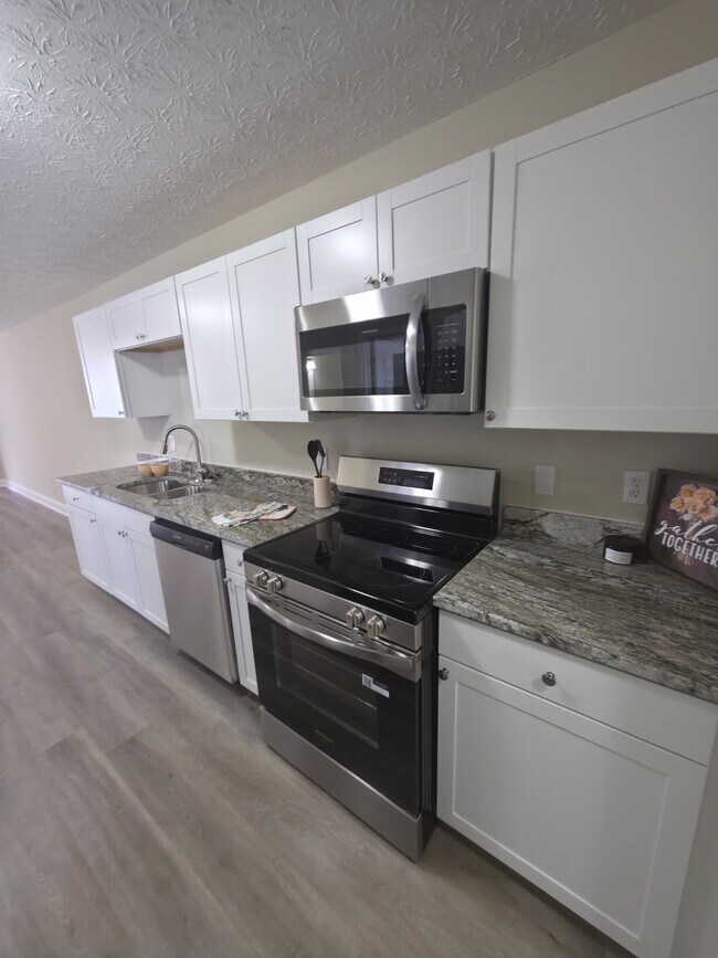 Building Photo - 291 Westchester Cir