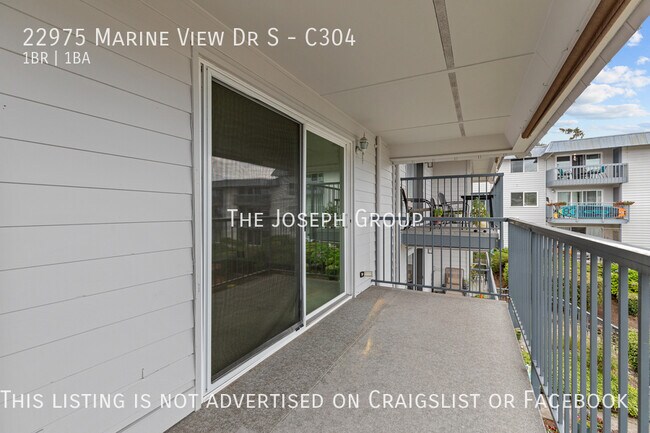 Building Photo - Des Moines 1 bed with view of Puget Sound